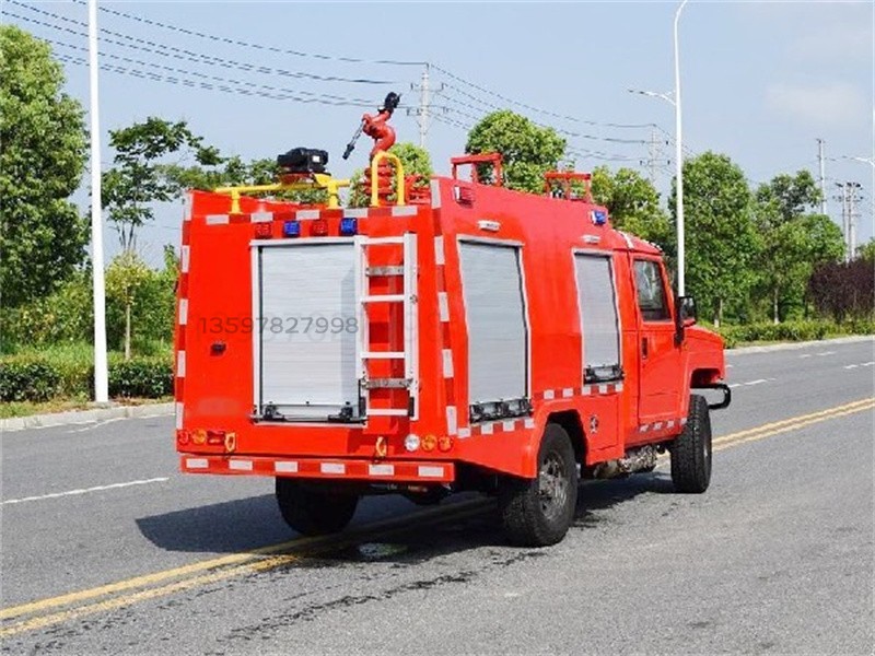 蓝牌勇士四驱越野消防车